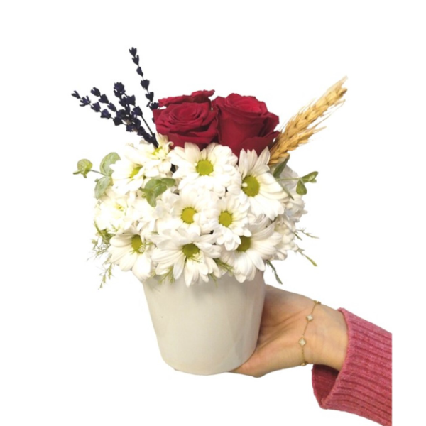  Manavgat Çiçek Siparişi Seramik Vazo Beyaz Papatya ve 3 Kırmızı Güller - BOĞAZKENT