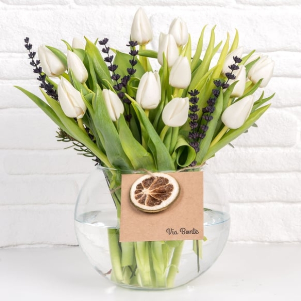 Antalya Çiçek Siparişi  Paşabahçe Akvaryum Cam Fanus Beyaz Laleler Çiçek Aranjmanı - KOCAYATAK