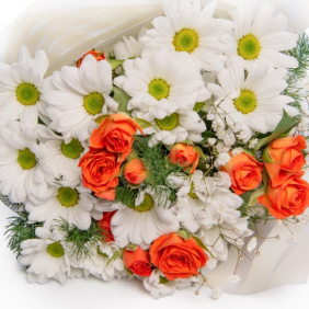  Manavgat Çiçek Siparişi Beyaz Papatya Turuncu Çardak Güller Çiçek Buketi - HADRİAN