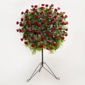  Antalya Çiçekçi  Kırmızı Güller Ferforje Aşkın Simgesi 