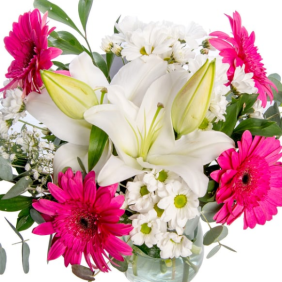  Manavgat Çiçek Siparişi Paşabahce Vazo Beyaz Lilyum Fuşya Gebera ve Beyaz Papatya Çiçek Aranjmanı - KARAİN