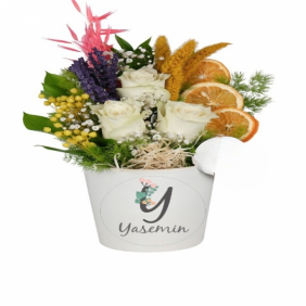  Manavgat Çiçek Siparişi Seramik Vazo Kişiye Özel Baskılı Beyaz Güller Çiçek Aranjmanı - SEDİR