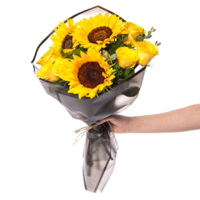  Manavgat Çiçek Siparişi Ay Çiçeği ve Sarı Güller Çiçek Buketi - DENİZ