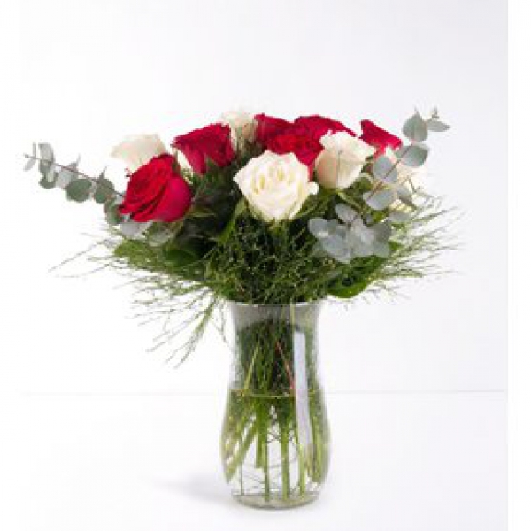  Antalya Çiçekçi  Paşabahçe vazo Beyaz ve Kırmızı Güller