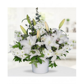  Antalya Çiçekçi  Seramik Vazo Beyaz Lilyum ve Beyaz Şebboy Çiçekleri