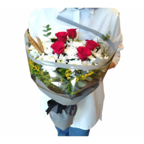  Konyaaltı Çiçek Siparişi Beyaz Papatya ve 5 Kırmızı Güller Çiçek Buketi - SERİK